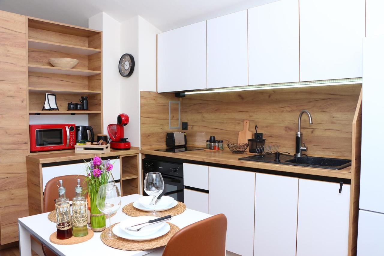 Shik & Chic In The Heart Of Burgas # 5Min From Beach # New Kültér fotó