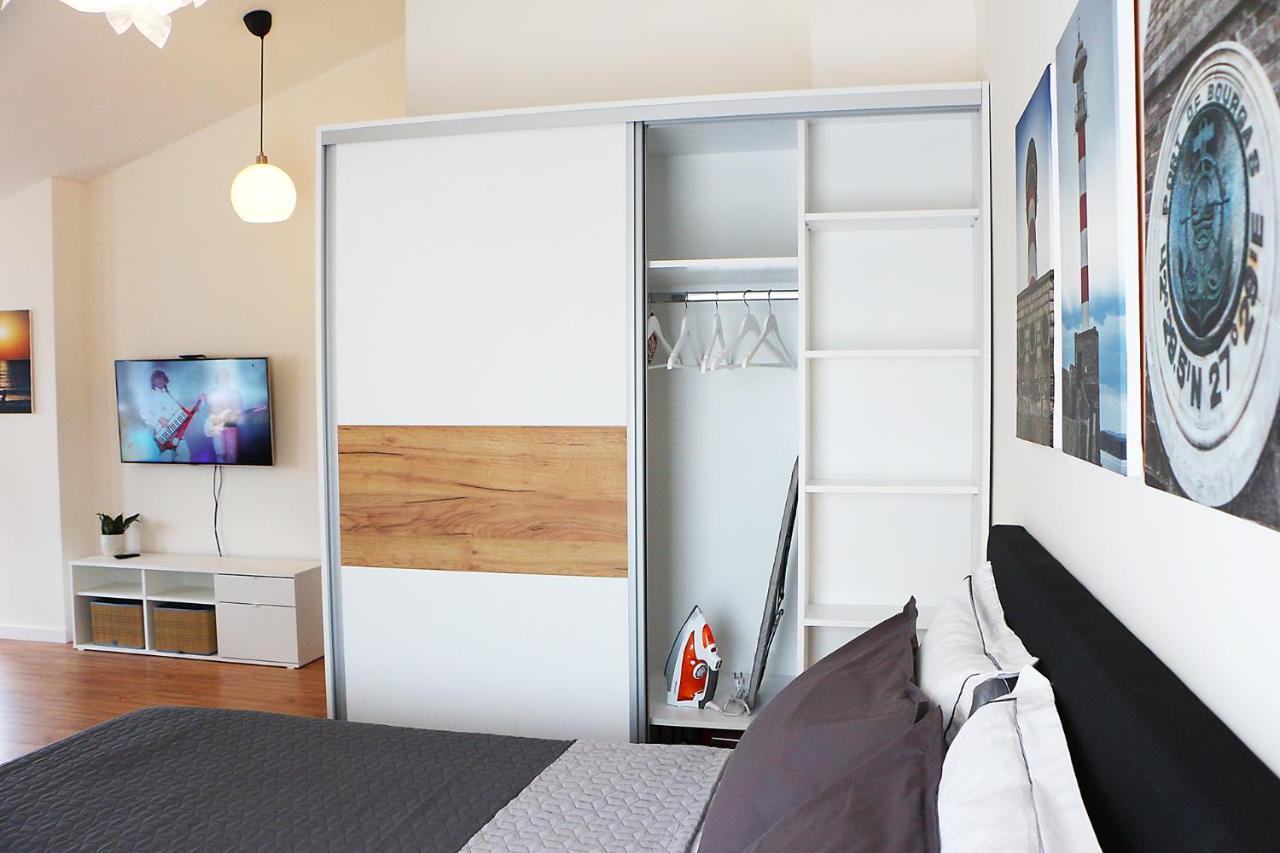 Shik & Chic In The Heart Of Burgas # 5Min From Beach # New Kültér fotó